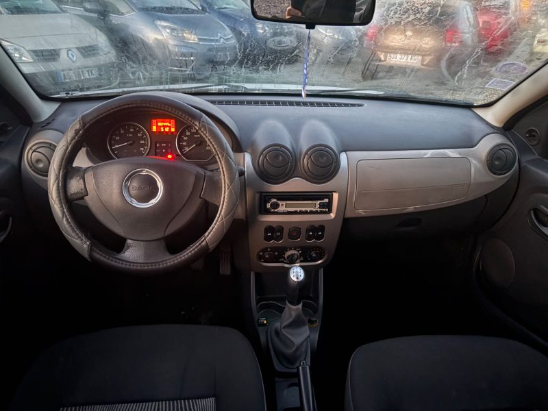 SANDERO 1.4 MPI 75cv ECO2 AMBIANCE embrayage, plus distribution neuf garantie , 12 mois