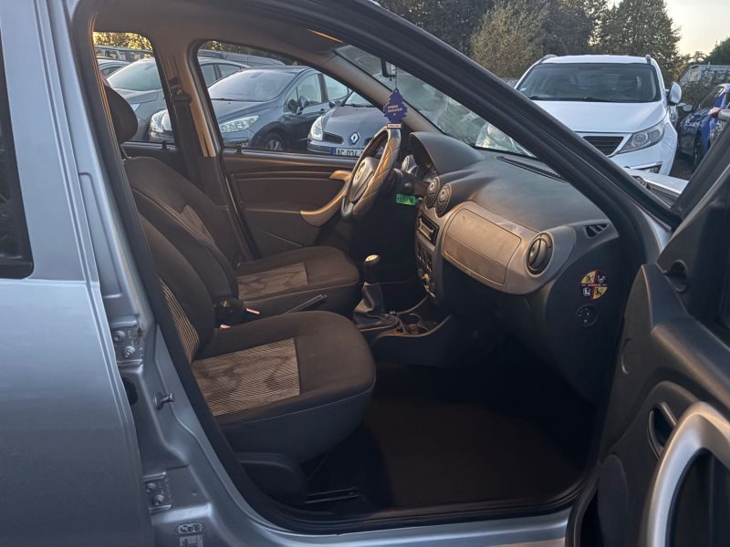 SANDERO 1.4 MPI 75cv ECO2 AMBIANCE embrayage, plus distribution neuf garantie , 12 mois