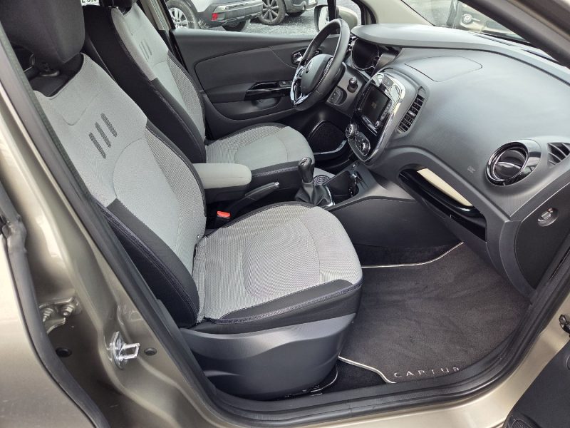 RENAULT CAPTUR TCE 90CH ENERGY ZEN ECO² 2014 93000 km 