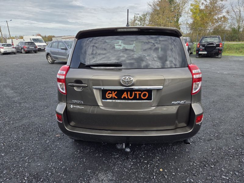 TOYOTA RAV 4 III 2.2 D 4WD 150cv 2012