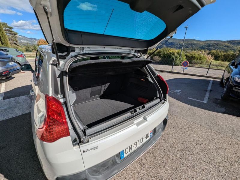 Peugeot 3008 2.0 HDi 16V FAP - 150 Allure PHASE 1