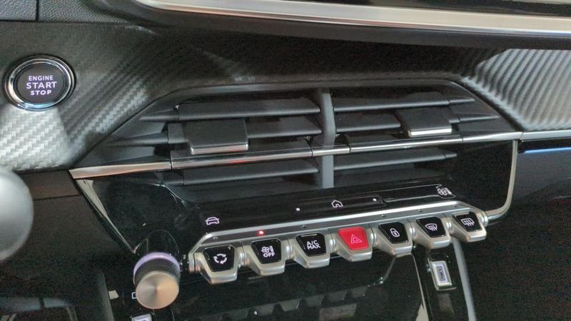 Peugeot 2008 Hybrid 145 e-dcs6 gt + pack vision & navigation drive assist plus