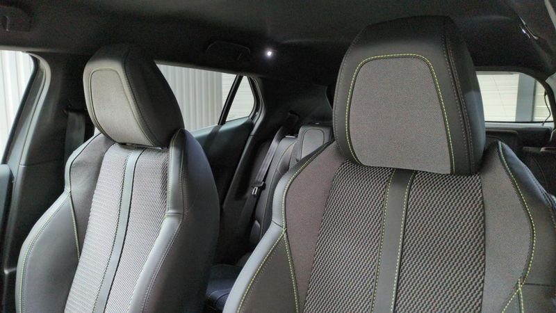 Peugeot 2008 Hybrid 145 e-dcs6 gt + pack vision & navigation drive assist plus