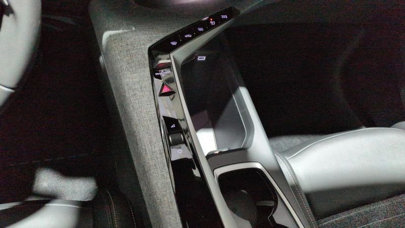 Peugeot 5008 nouveau Hybrid 145 e-dcs6 7pl allure + pack panoramic navigation +  360 vision & drive assist