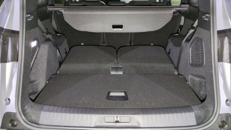 Peugeot 5008 nouveau Hybrid 145 e-dcs6 7pl allure + pack panoramic navigation