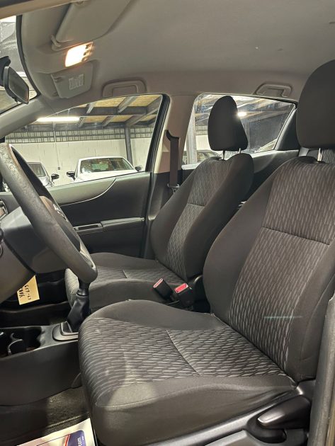  MAGNIFIQUE TOYOTA YARIS 1.0 69CH  ( CLIMATISATION, RADAR DE RECUL) 