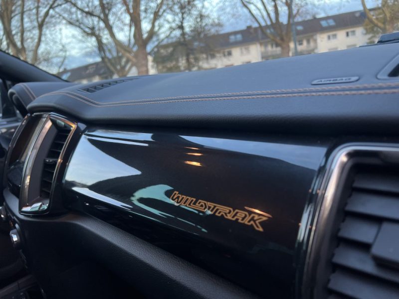 FORD RANGER WILDTRAK Wildtrak DOUBLE CABINE 4x4 2.0 TDCI 213 \"Panther\"GPS*CUIR*CAMERA*