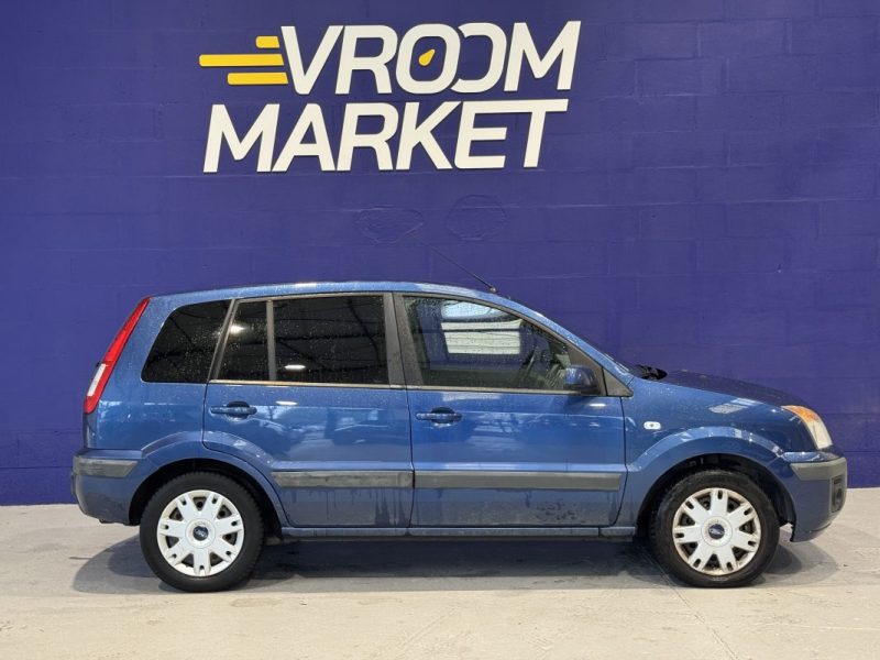 Ford Fusion 1.4 TDCI 68CH - Attelage - Climatisation