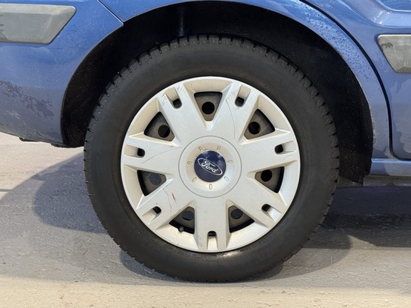 Ford Fusion 1.4 TDCI 68CH - Attelage - Climatisation