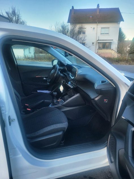 PEUGEOT 2008 II 1.5 BLUE HDI 110 ACTIVE 2020