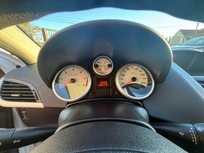 PEUGEOT 207 PHASE 2 ACTIVE 1.4 HDI 68CV  2011