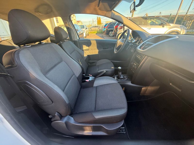 PEUGEOT 207 PHASE 2 ACTIVE 1.4 HDI 68CV  2011