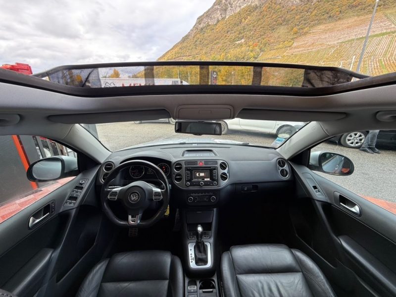 Volkswagen Tiguan 4x4 2.0 TDI 140 Cv DSG7 4Motion R-Line Toit Ouvrant Panoramique  