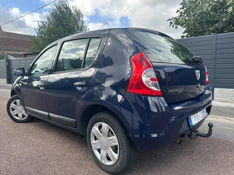 DACIA SANDERO  2010