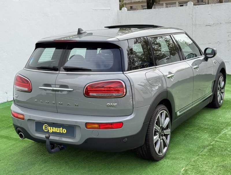 MINI CLUBMAN  F54 ONE 102 CV EDITION CANONBURRY / TOIT OUVRANT / ATTELAGE / ORIGINE FRANCE 