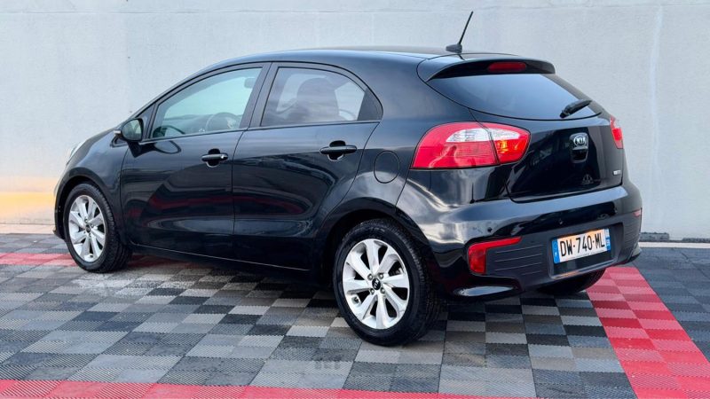 KIA RIO 1.4 CRDI 90CH EDITION 7 ISG 5P 2015