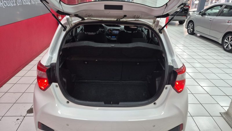 TOYOTA YARIS HYBRIDE 100CV FRANCE BUSINESS/1 ERE MAIN/TVA RECUP 2020