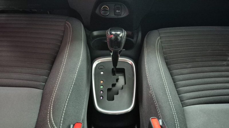 TOYOTA YARIS HYBRIDE 100CV FRANCE BUSINESS/1 ERE MAIN/TVA RECUP 2020