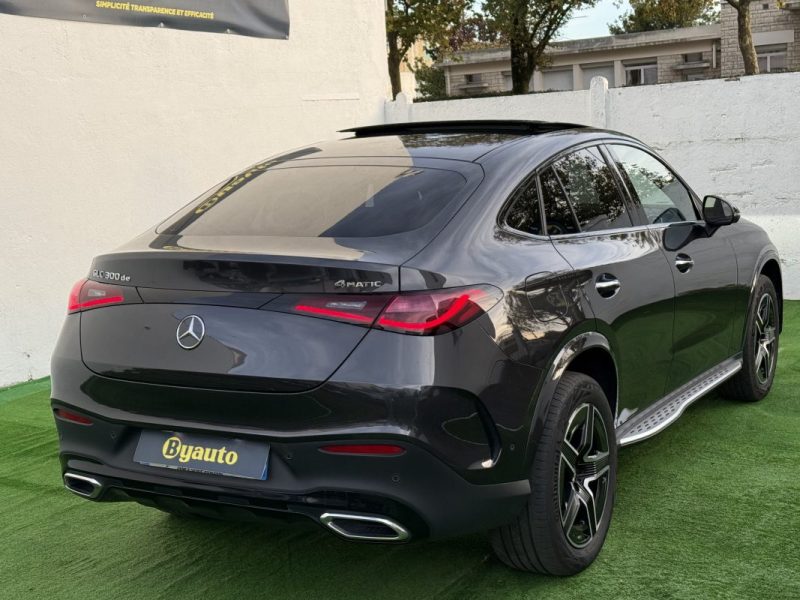 MERCEDES GLC COUPE 300 DE HYBRID DIESEL  4MATIC 9G-TRONIC AMG LINE PREMIUM PLUS / ORIGINE FRANCE  