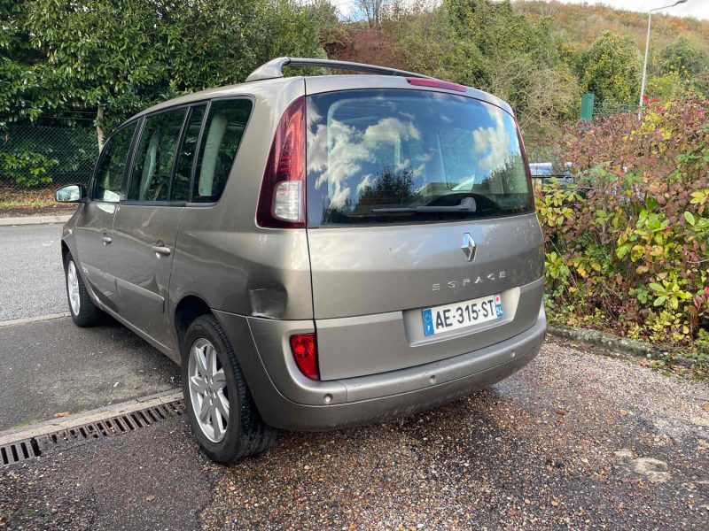 RENAULT ESPACE IV 2.0DCI 130CH 