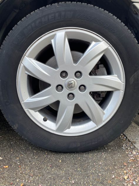 RENAULT ESPACE IV 2.0DCI 130CH 