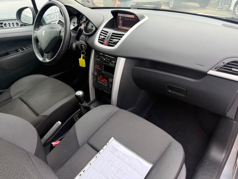 PEUGEOT 207 SW  1.6 HDI 92CH OUTDOOR GARANTIE