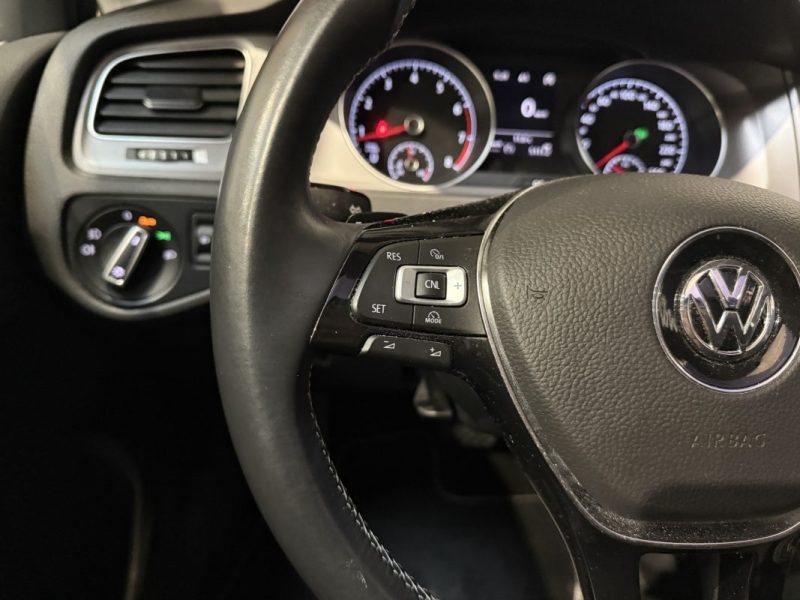 VOLKSWAGEN GOLF 7 1.4 TSI 125CH LOUNGE DSG 7 / TOIT OUVRANT / PREMIERE MAIN 