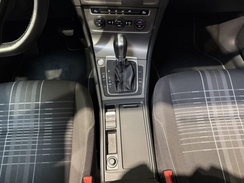 VOLKSWAGEN GOLF 7 1.4 TSI 125CH LOUNGE DSG 7 / TOIT OUVRANT / PREMIERE MAIN 