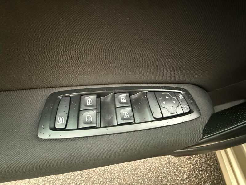 RENAULT MEGANE 4 1.2 TCE - 16V TURBO 130CV 1ER MAIN 2016