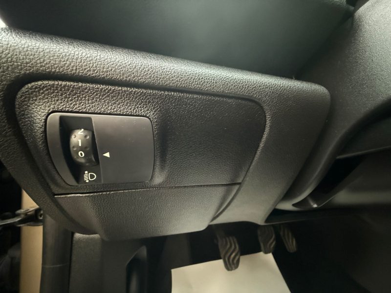 RENAULT MEGANE 4 1.2 TCE - 16V TURBO 130CV 1ER MAIN 2016