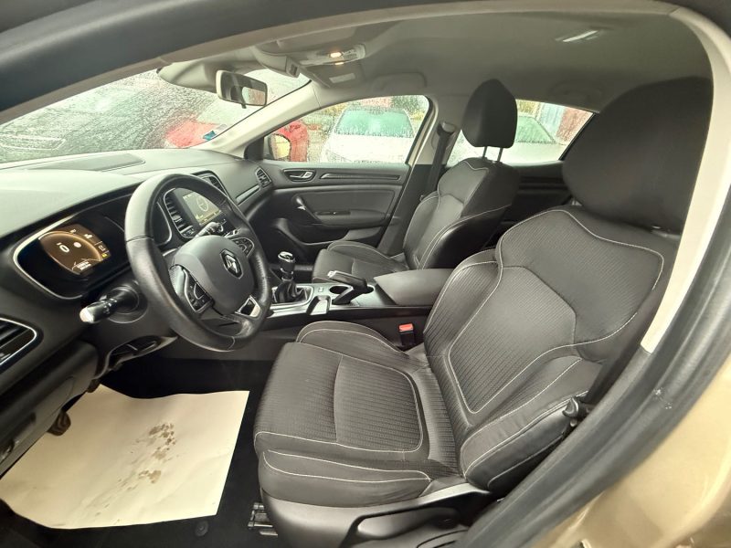 RENAULT MEGANE 4 1.2 TCE - 16V TURBO 130CV 1ER MAIN 2016