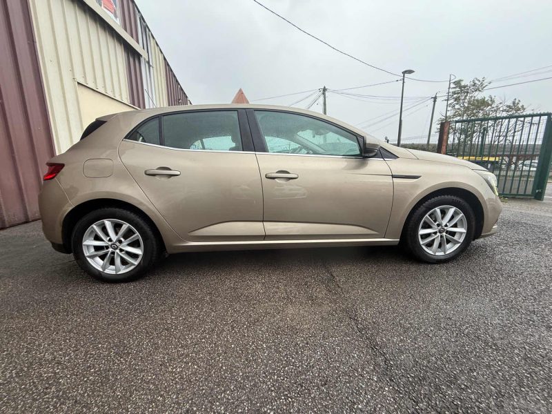 RENAULT MEGANE 4 1.2 TCE - 16V TURBO 130CV 1ER MAIN 2016