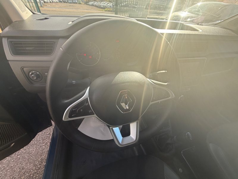RENAULT EXPRESS VAN 1.3I - 16V TURBO TCE 100CV POUR EXPORT 2023