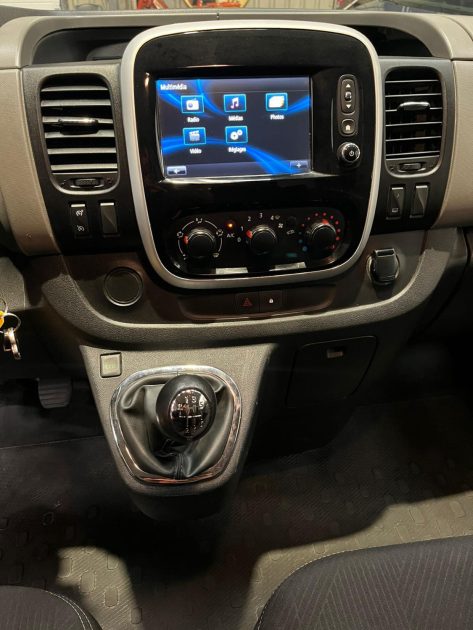 MAGNIFIQUE RENAULT TRAFIC L1 H1 1.6 DCI 120CH ENERGY (GPS, RADAR DE RECUL, CLIMATISATION, BLUETOOTH)