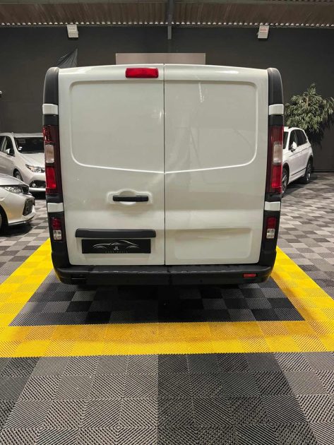 MAGNIFIQUE RENAULT TRAFIC L1 H1 1.6 DCI 120CH ENERGY (GPS, RADAR DE RECUL, CLIMATISATION, BLUETOOTH)