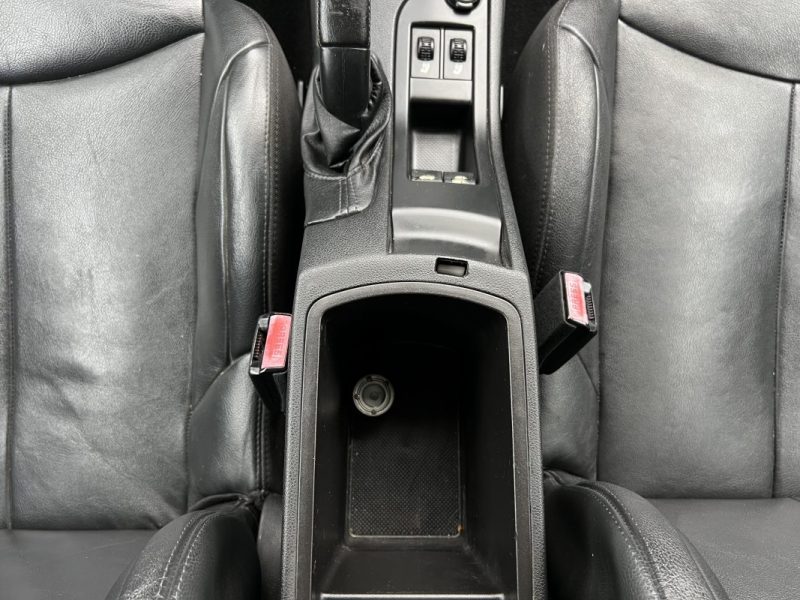 PEUGEOT 308 CC CABRIOLET FELINE 2.0 HDI 140 INTERIEUR CUIR GPS 82 800 Kms CRIT AIR 2 - GARANTIE 1 AN