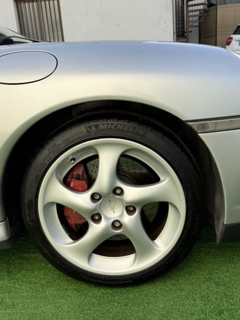 PORSCHE 911 (996) CARRERA 4S 3.6 COUPE 320 CV / TOIT OUVRANT / FULL CUIR 