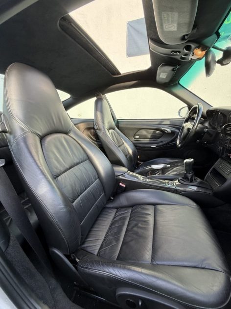 PORSCHE 911 (996) CARRERA 4S 3.6 COUPE 320 CV / TOIT OUVRANT / FULL CUIR 