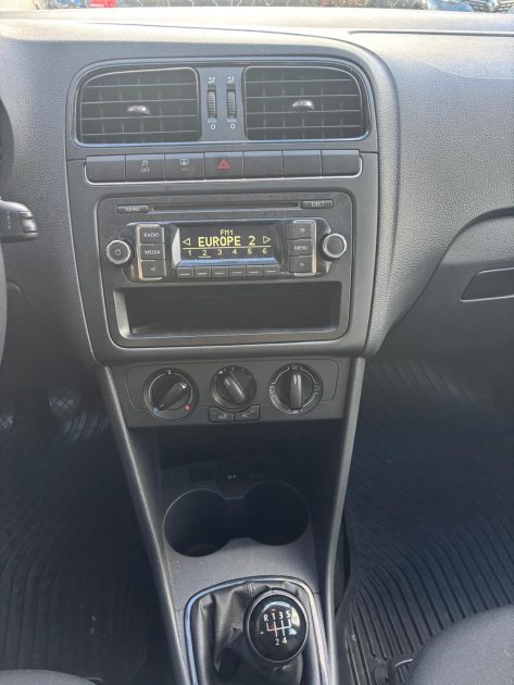 VOLKSWAGEN POLO V 1.2 60CH TRENDLINE 5P 2013