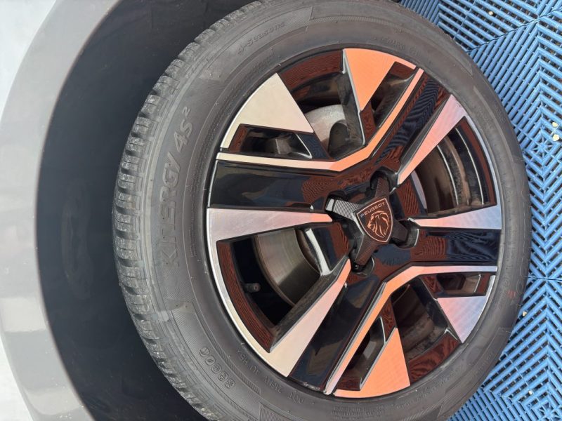 PEUGEOT 208 HYBRID 100 ACTIVE E-DCS 2024