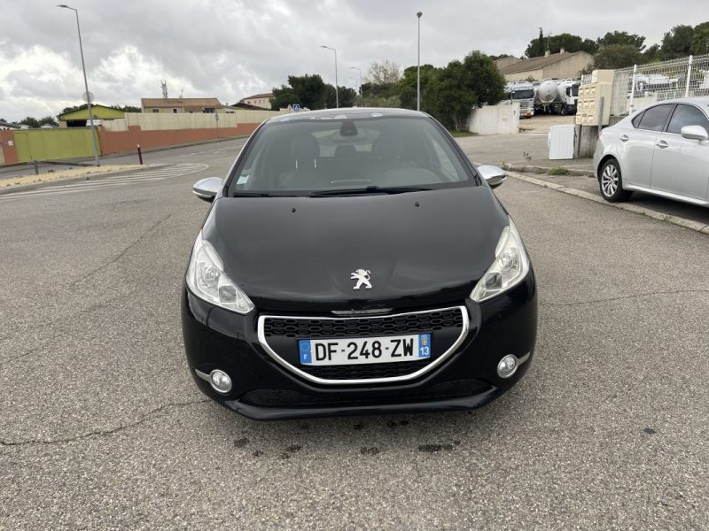 PEUGEOT 208 YX 1.6HDI 115CV TOIT PANO CT OK GARANTIE 
