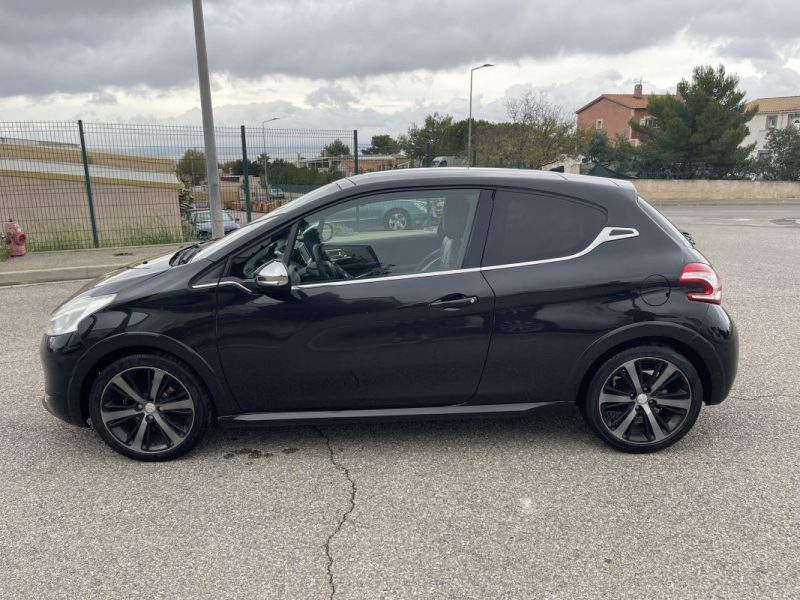 PEUGEOT 208 YX 1.6HDI 115CV TOIT PANO CT OK GARANTIE 