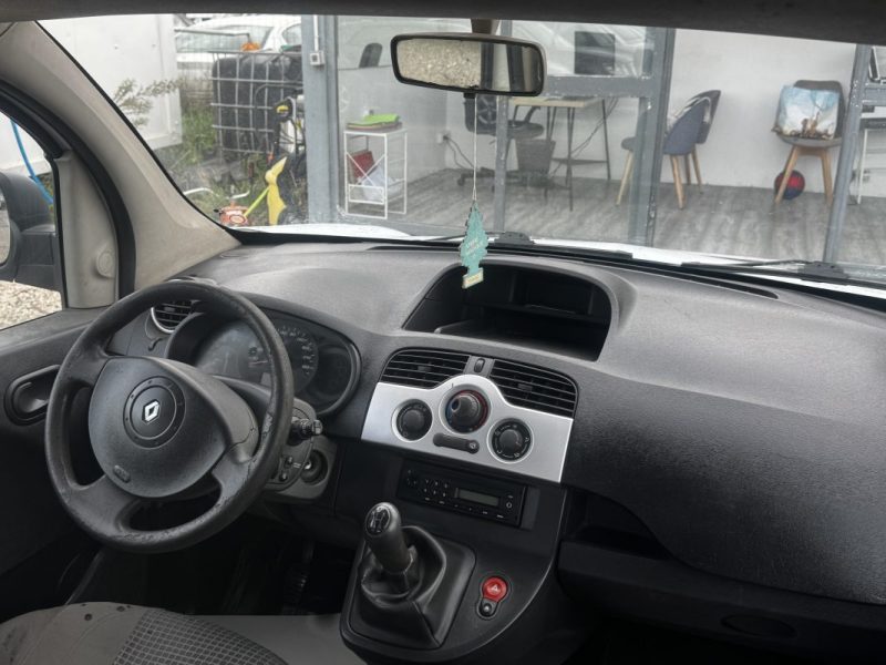 RENAULT KANGOO II 1.5 DCI 85 CONFORT CABINE APPROFONDIE 5 PLACES