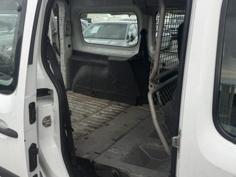 RENAULT KANGOO II 1.5 DCI 85 CONFORT CABINE APPROFONDIE 5 PLACES