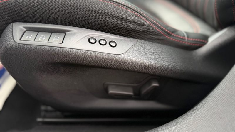 PEUGEOT 308 II 1.2 E THP 130CH GT LINE S&S EAT6 5P 2015