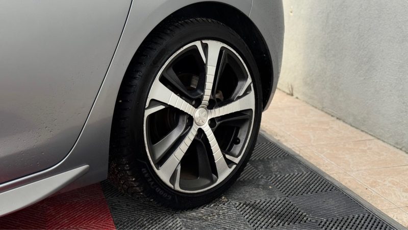 PEUGEOT 308 II 1.2 E THP 130CH GT LINE S&S EAT6 5P 2015