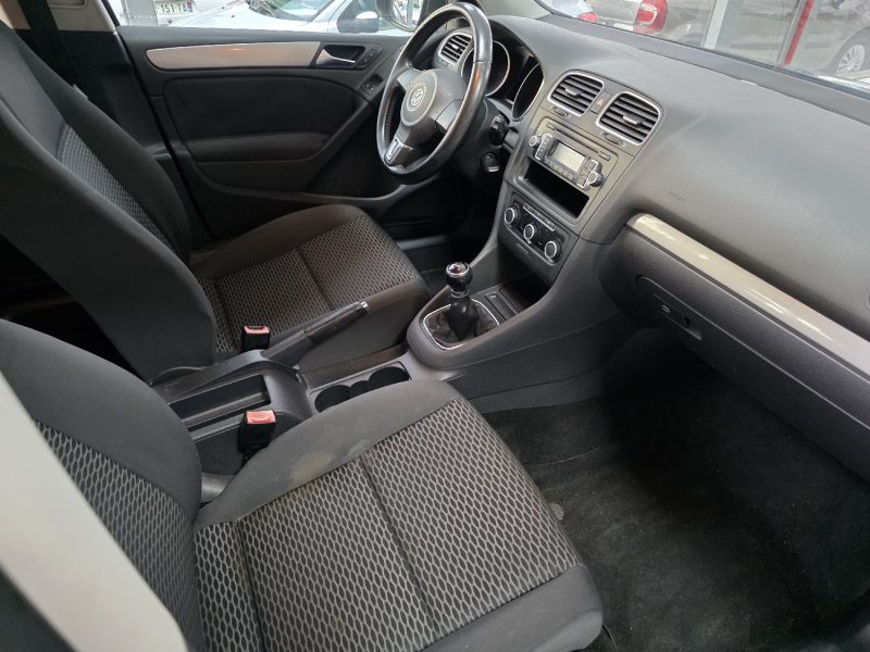 VOLKSWAGEN GOLF 1.6 TDI 105CH BLUEMOTION TECHNOLOGY FAP CONFORTLINE 2011