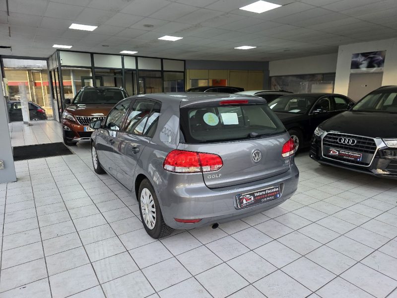 VOLKSWAGEN GOLF 1.6 TDI 105CH BLUEMOTION TECHNOLOGY FAP CONFORTLINE 2011