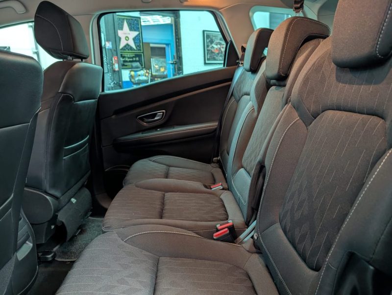 RENAULT SCENIC 1.7 BluedCi 120ch EDC LIMITED