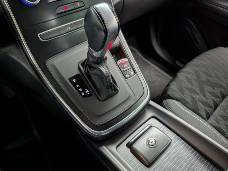 RENAULT SCENIC 1.7 BluedCi 120ch EDC LIMITED